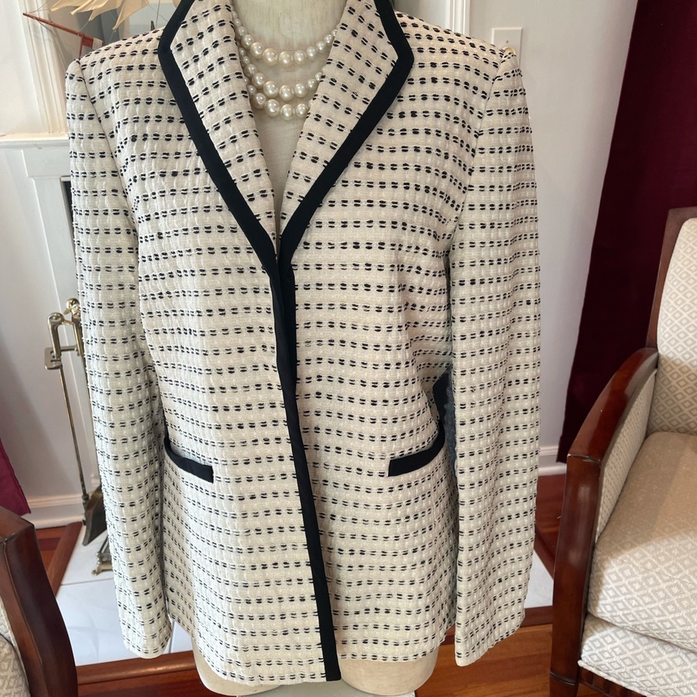 Black and white Kasper Jacket